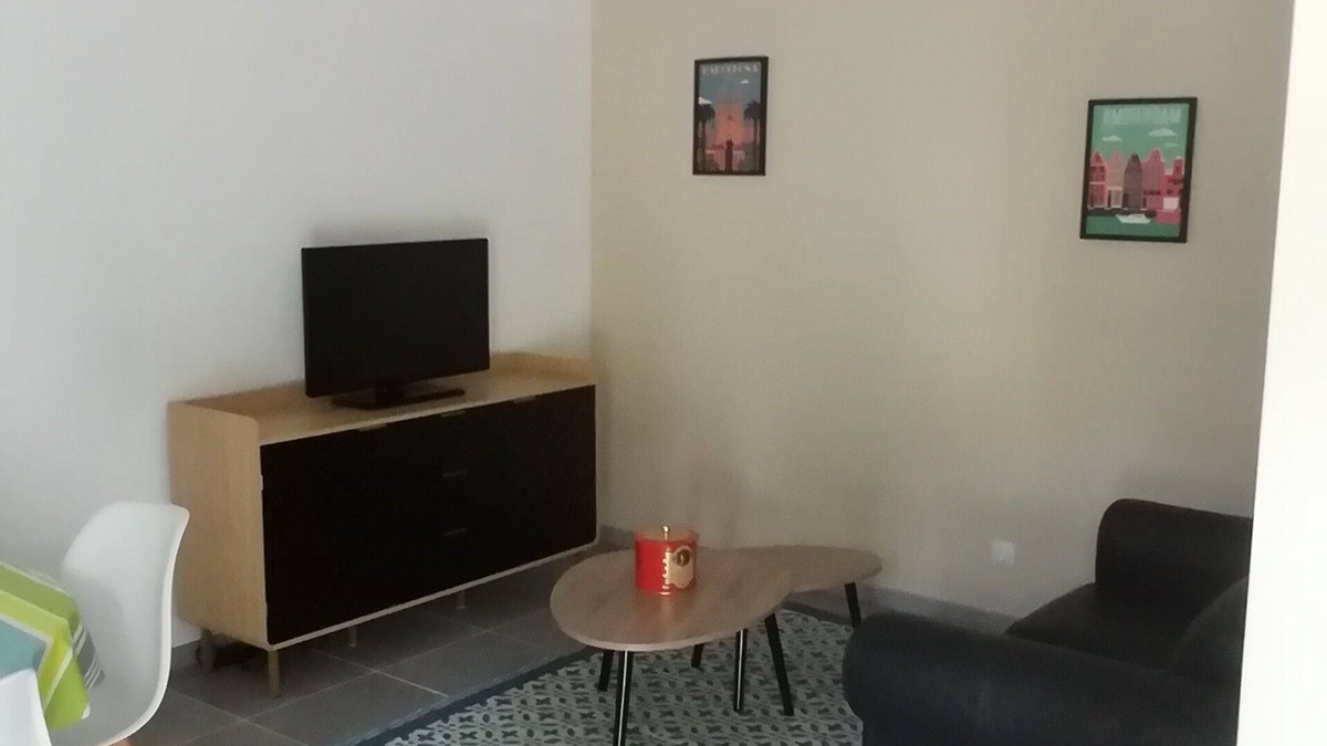 Guimps Apartment | Maison T 1 sur terrain au calme à la campagne dans les vignobles du cognac