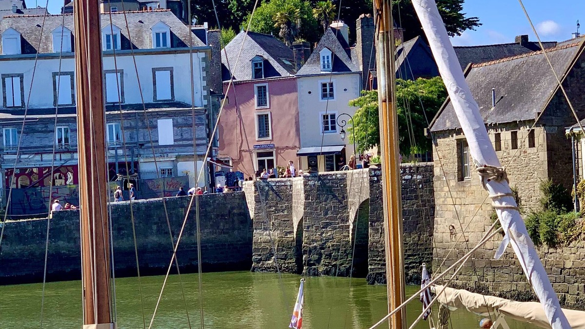 Auray House | Maison Triplex Avec Jardin et vue sur le Port de Saint-goustan