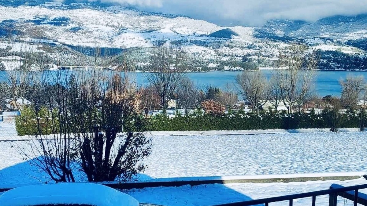 Savines-le-Lac House | Maison Typique 60's Vue lac