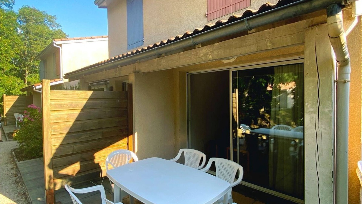 La Bastide-sur-l'Hers House | Maison Village Vacances