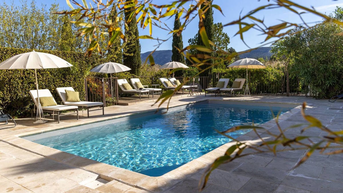 Lagnes Cottage | MAISONETTE IN THE VERDURE VIEW ON THE HILLS