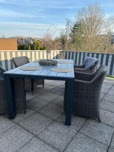 Mariaweiler-Hoven Apartment | Maisonette Wohnung mit Dachterrasse - keine Vermietung an Monteure No1