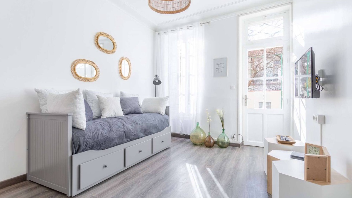 4th Arrondissement Villa | MaisonMars La Maison de Famille