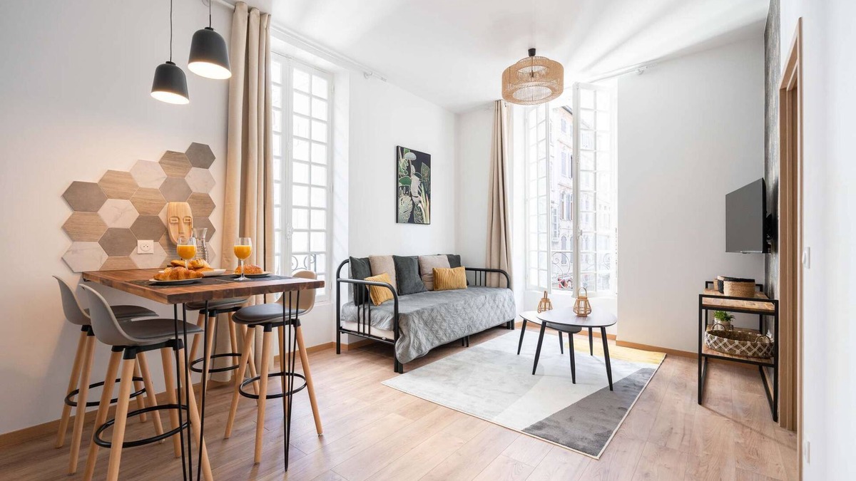 1st Arrondissement Apartment | MaisonMars Le Complexe Les Petits Pavillons