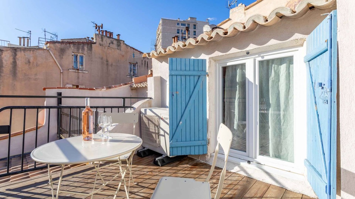 La Joliette Apartment | MaisonMars Le Petit Panier Studio Rooftop