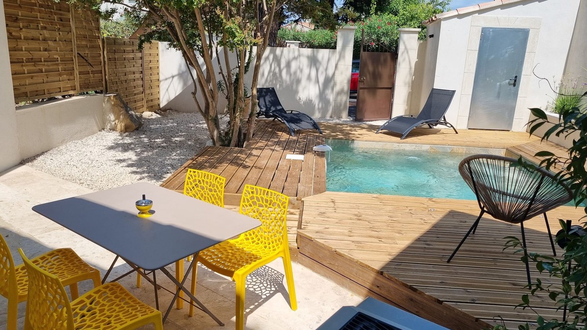 Saint-Etienne-du-Gres Apartment | Maisonnette Independante Avec Piscine Privée
