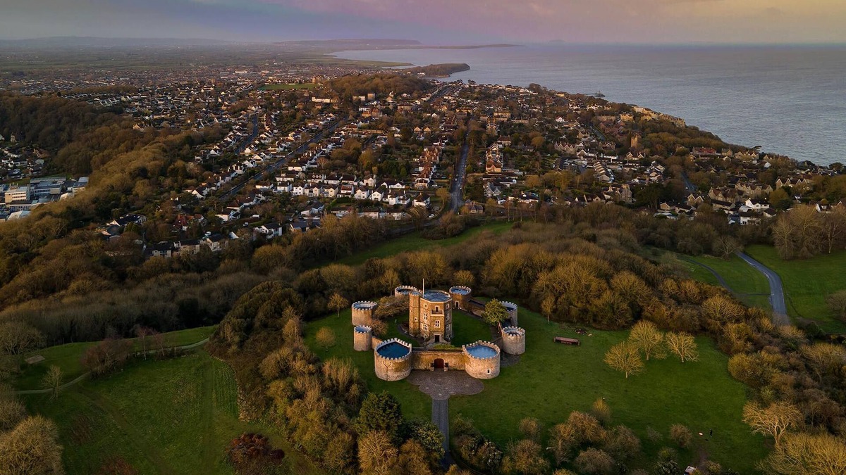Walton-in-Gordano Apartment | Majestic 17th-century castle in stunning Somerset countryside. Pet friendly.