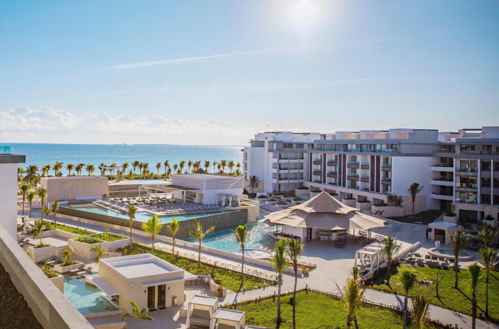Costa Mujeres Resort | Majestic Elegance Costa Mujeres - All Inclusive