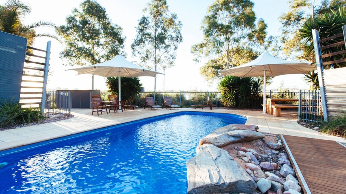 Davenport Apartment | Majestic Oasis Apartments