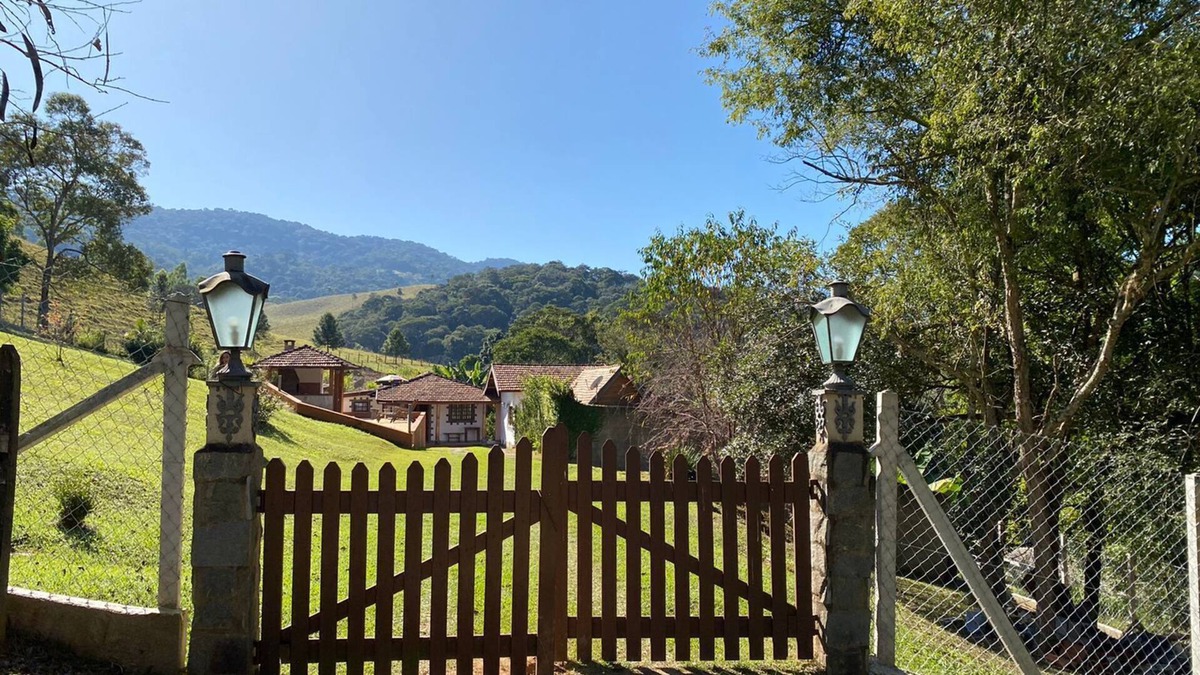 Sao Bento do Sapucai House | Make your home office 15 km CJordão in a beautiful farm🏕
