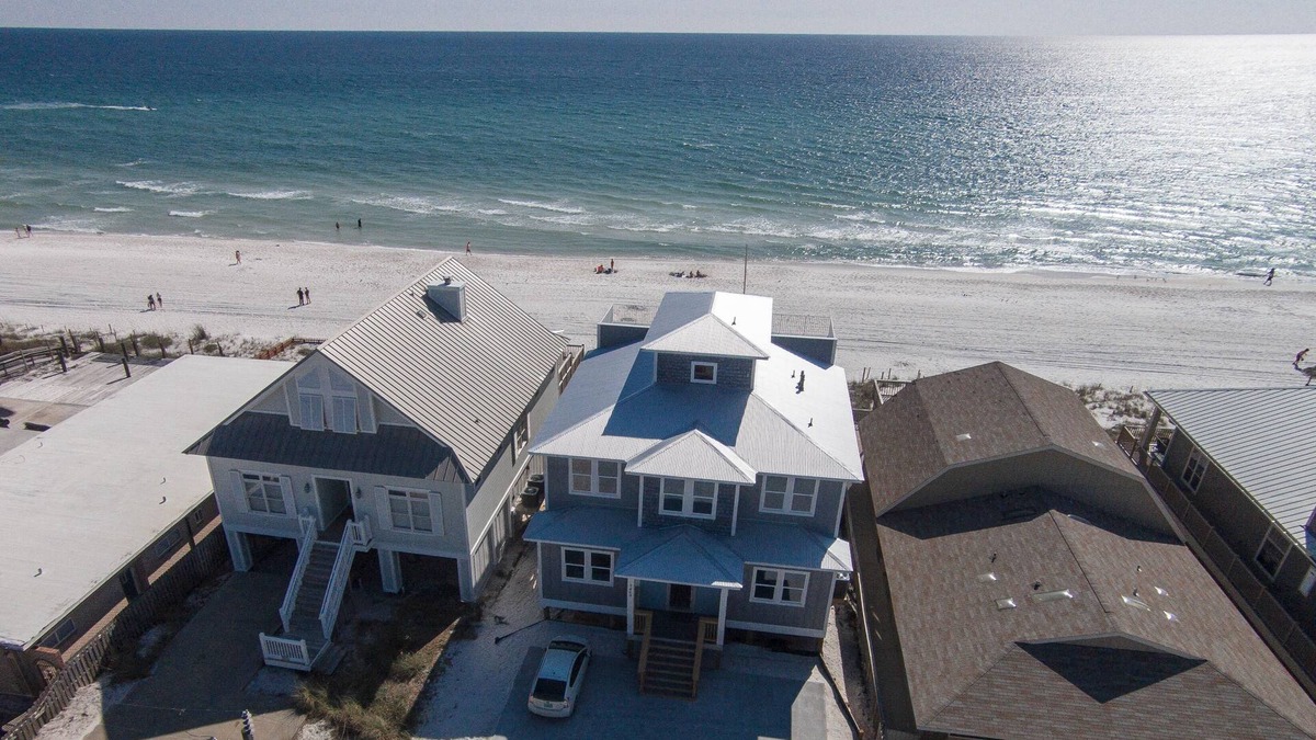 Biltmore Beach House | Making Waves - Huge HEATED Beachfront Pool & Hot Tub! Best in PCB!