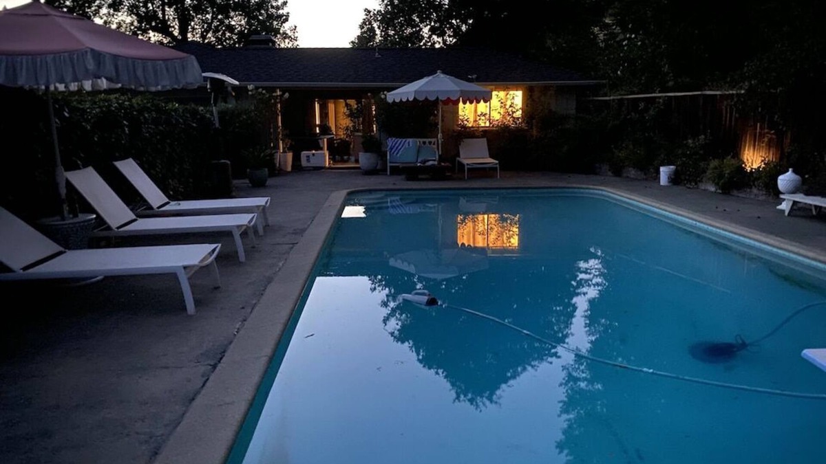 Benbow House | Making your amazing vacation more amazing! Main house-swimming pool-hot tub-golf