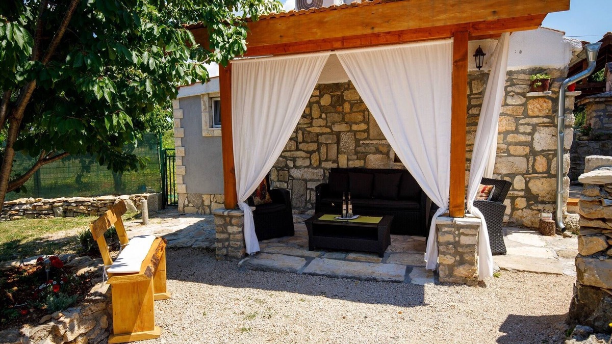 Oklaj House | Mala Kuca Promina Seline