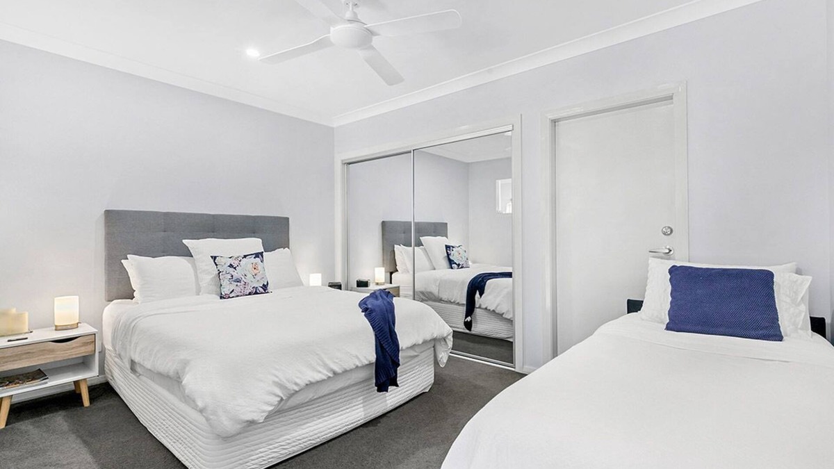 Louth Park Apartment | Mala Retreat, Shiraz Suite 5* Clean & Comfortable