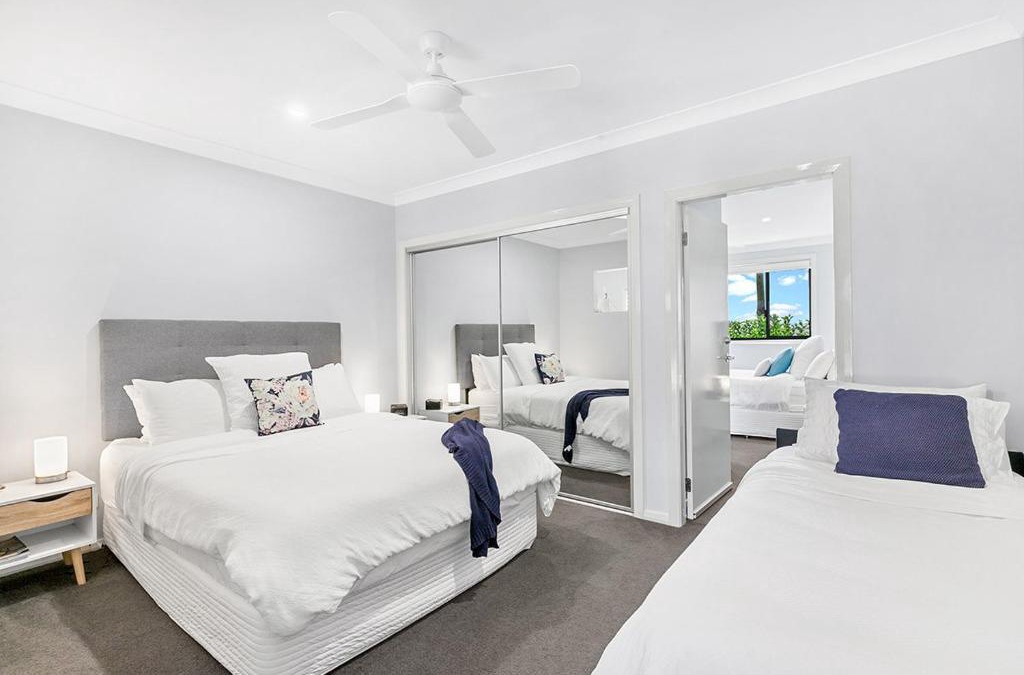 Louth Park Apartment | Mala Retreat Sleeps 7, Two Bedrooms & Ensuites