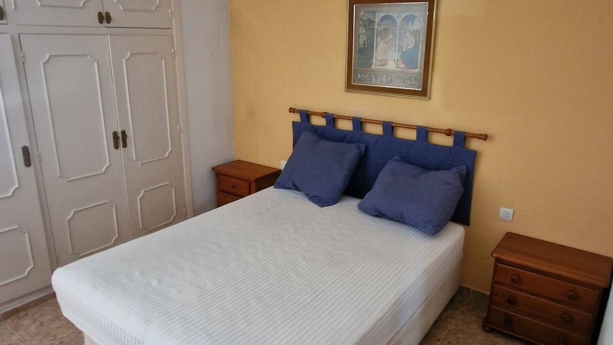 Poligono Alameda Condo | Malaga: center, beach and transportation within 15 minutes walking distance.