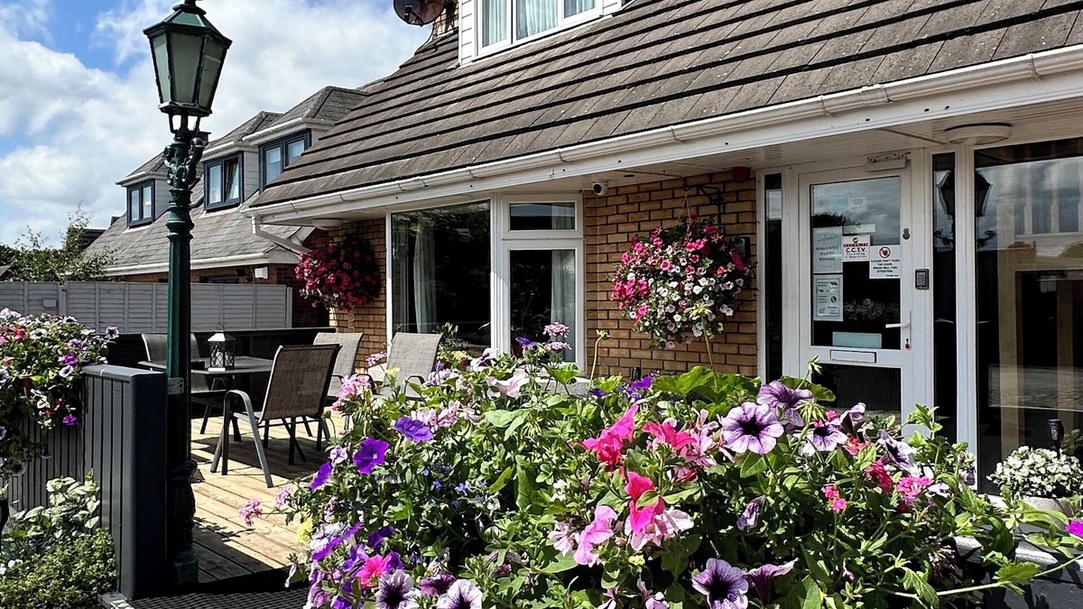 Malahide House | Malahide Guest Rooms