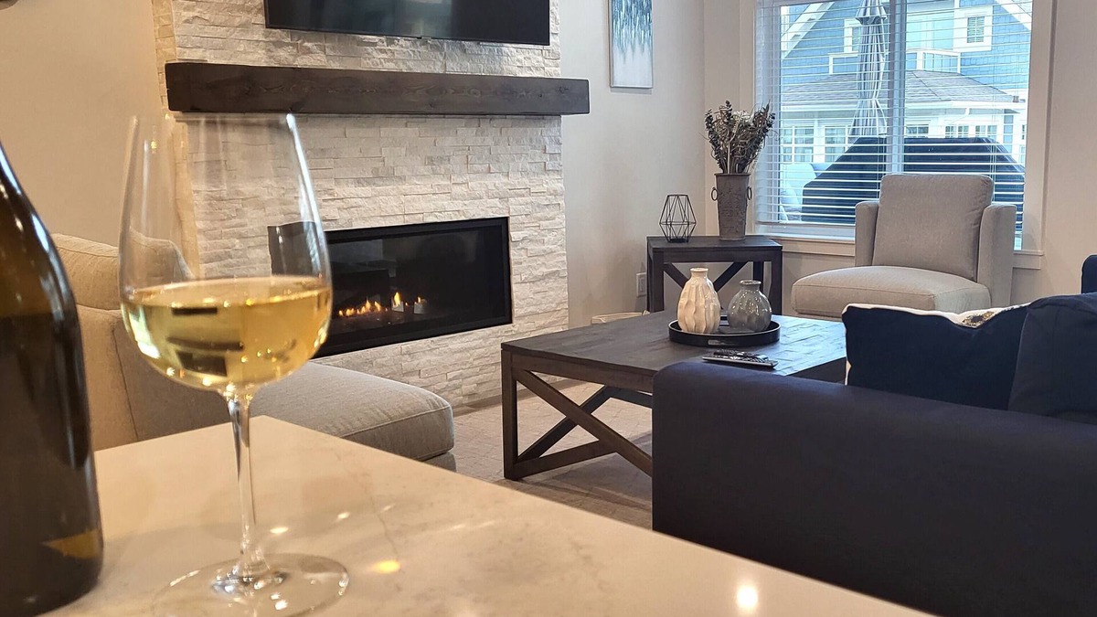 Okanagan-Similkameen House | Malbec Cottage - See the pool from your deck! #49