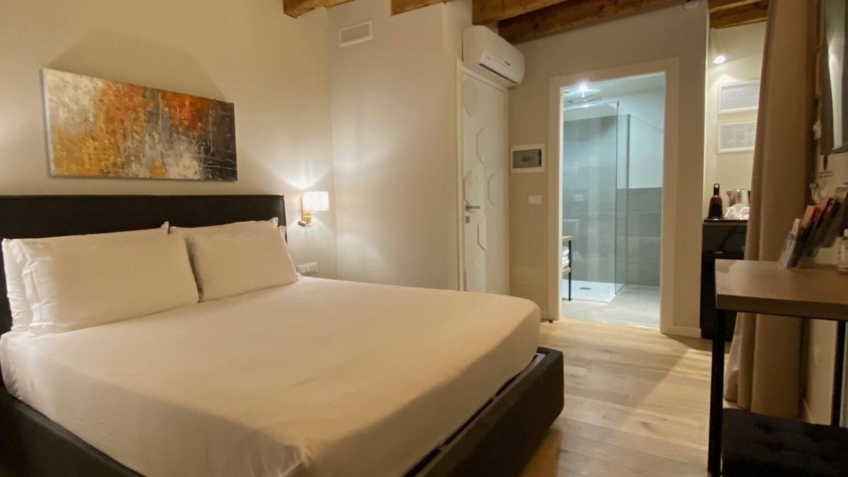 Desenzano del Garda City Centre House | Malvezzi24 Boutique Rooms