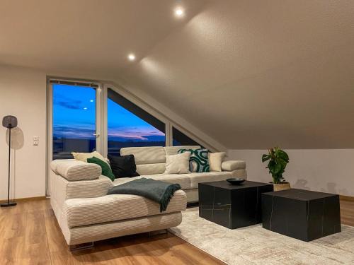 Fulda Apartment | MaMa-Apartments - Netflix, Balkon, Kaffee & Tee, WIFI, Waschmaschine, familienfreundlich, kostenloser Parkplatz - 125 qm