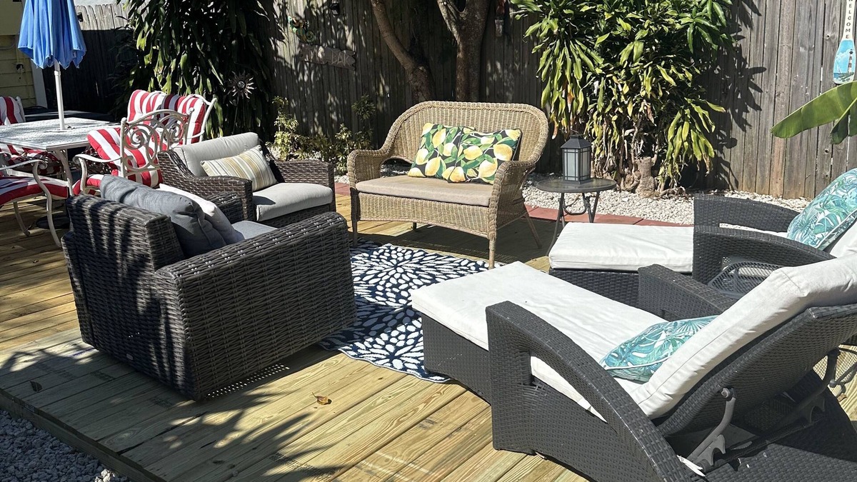 Lake Worth House | Mango Beach Retreat