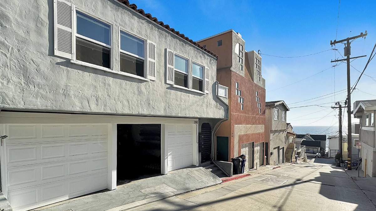 El Segundo Apartment | MANHATTAN BEACH Peaceful 2 bedroom steps to the beach