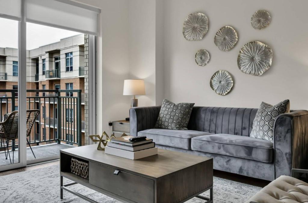The Woodlands House | Manhattan Suite - 723