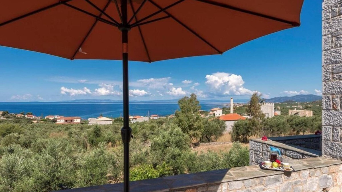 Riglia Villa | Mani's Best Kept Secret - Seaview Villa Lida