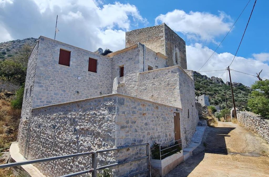 East Mani Villa | ManiTu