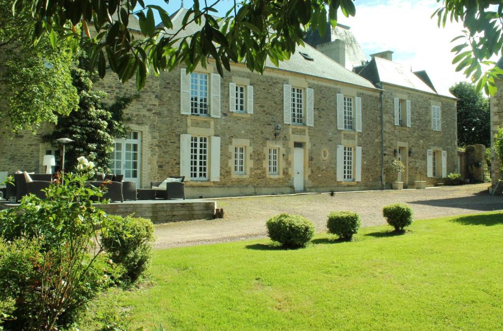 Tracy-Bocage House | Manoir de la Queue Du Renard