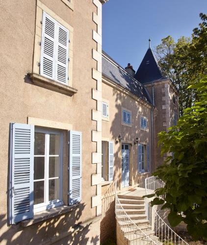 Rully House | Manoir de Puyval