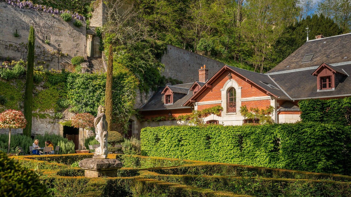 Rochecorbon Bed & Breakfast | MANOIR DES BASSES RIVIERES