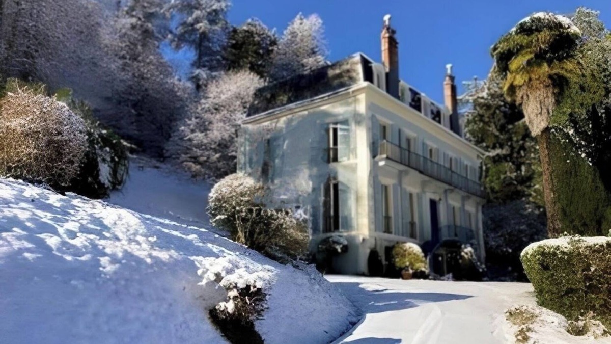 Bagneres-de-Bigorre Villa | Manoir Historique à Proximité de Sentiers de Randonnées. Ideal Pour les Familles