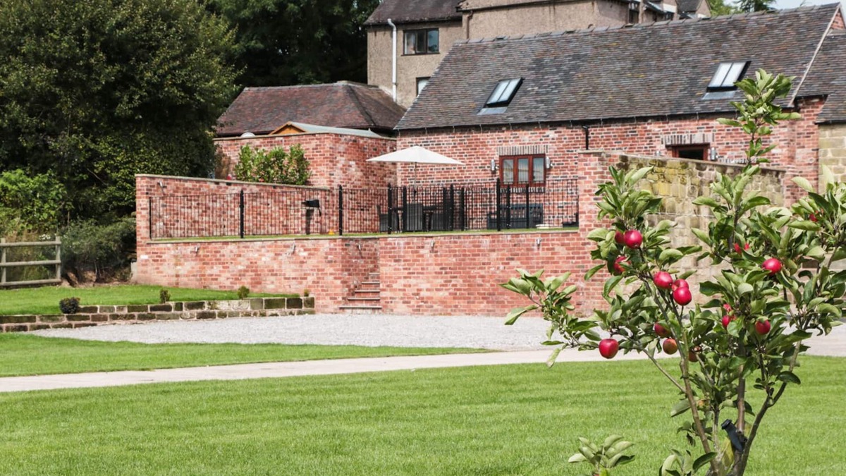 Fulford Cottage | MANOR BARN, pet friendly, luxury holiday cottage in Fulford