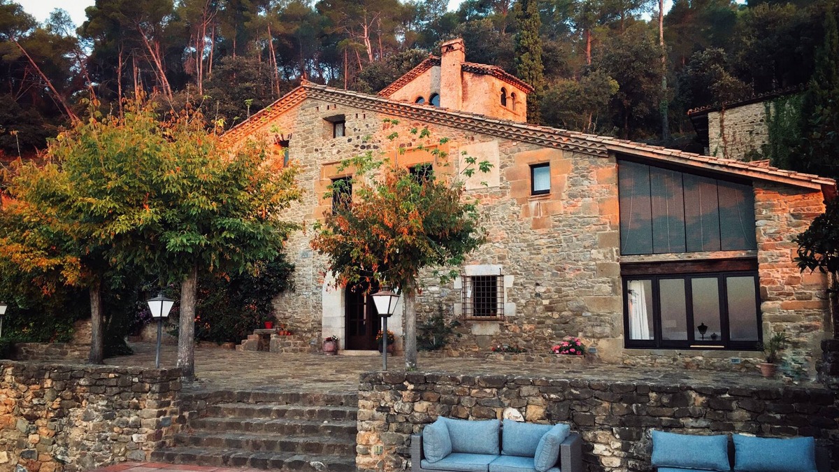 Canet d'Adri Apartment | Manor country house in the heart of Catalunya