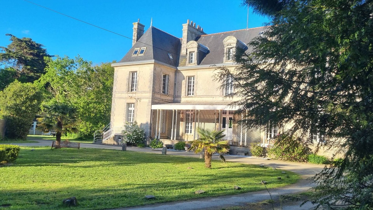 Loctudy Other | Manor house in wooded grounds, 800 m from beaches ideal for family, friends and colleagues