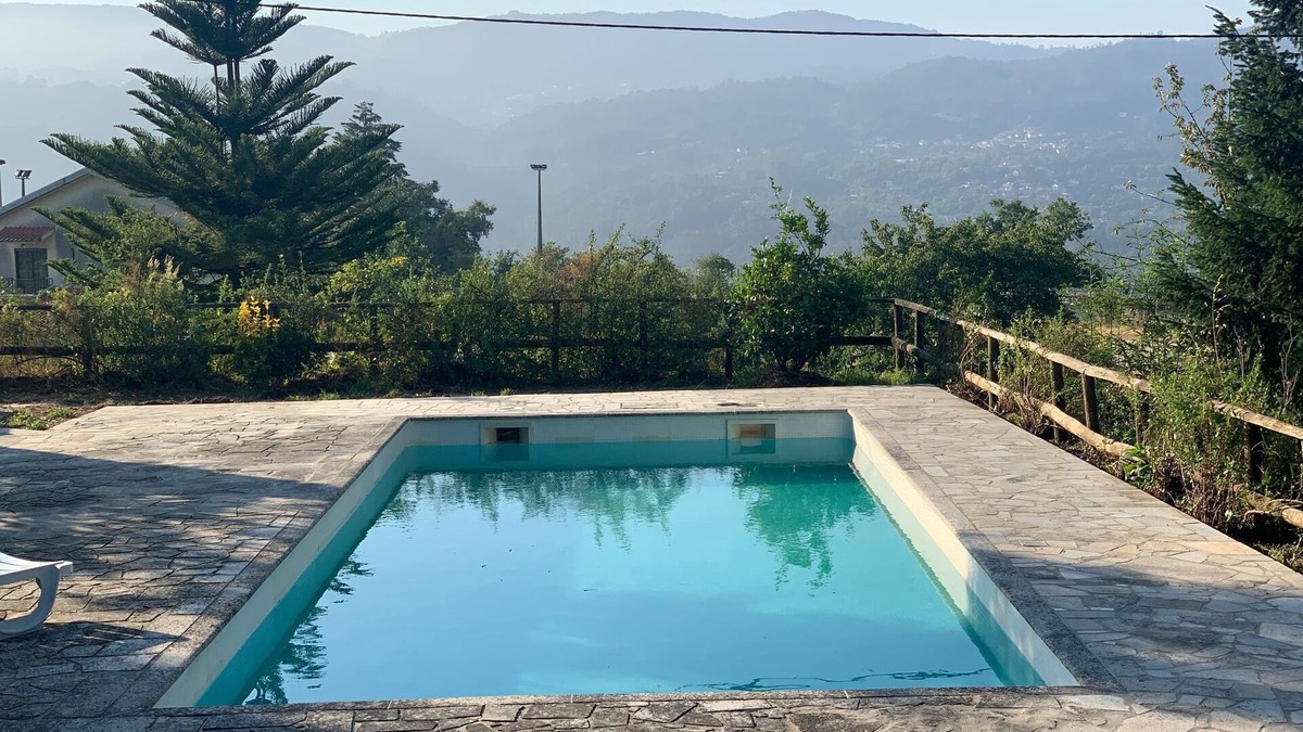 Oliveira de Frades House | Manor House through the Valleys