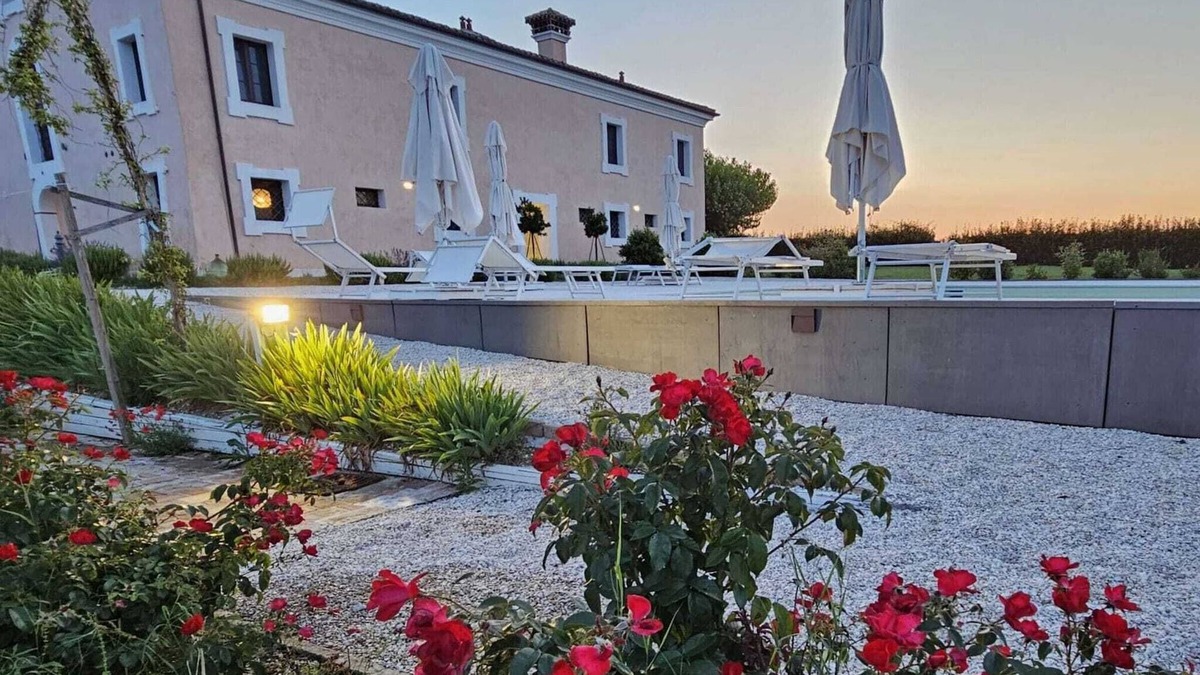 Monsano Apartment | Manor in Marche with Pool & Adriatic Views