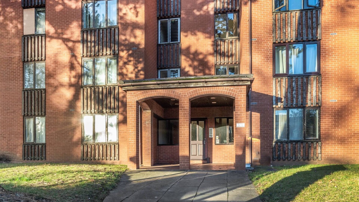 Edgbaston House | Manor Road House-Private Bathroom