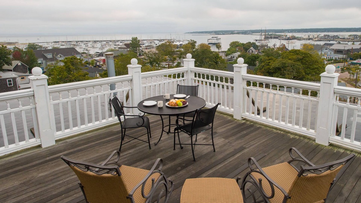 Vineyard Haven Hotel | Mansion House Inn And Spa