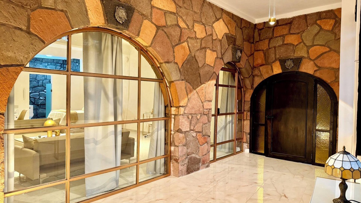 El Oro Hotel | Mansionality Loftd