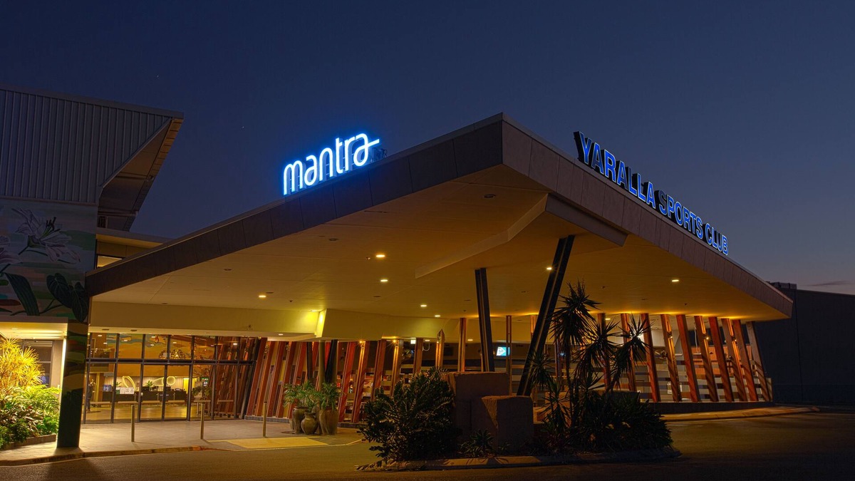 Barney Point Hotel | Mantra Gladstone
