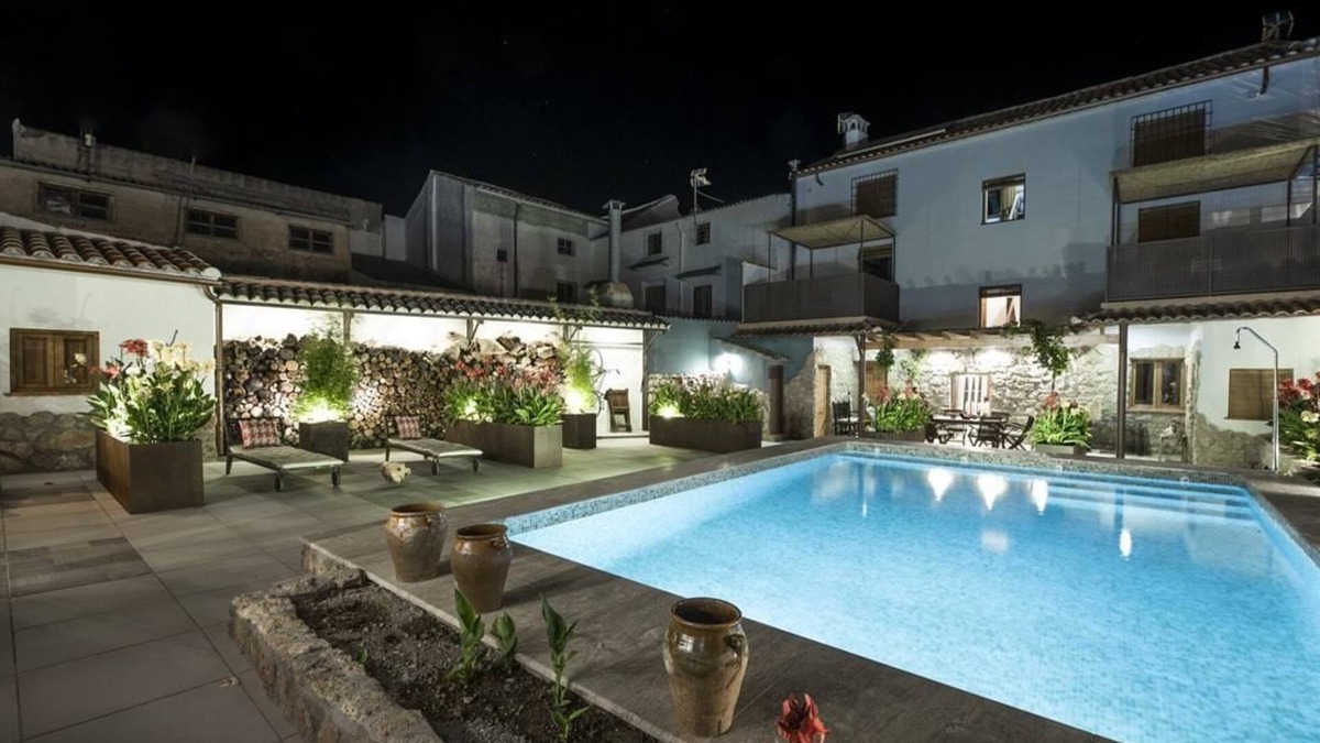 Arbuniel Hotel | Manuel de La Capilla