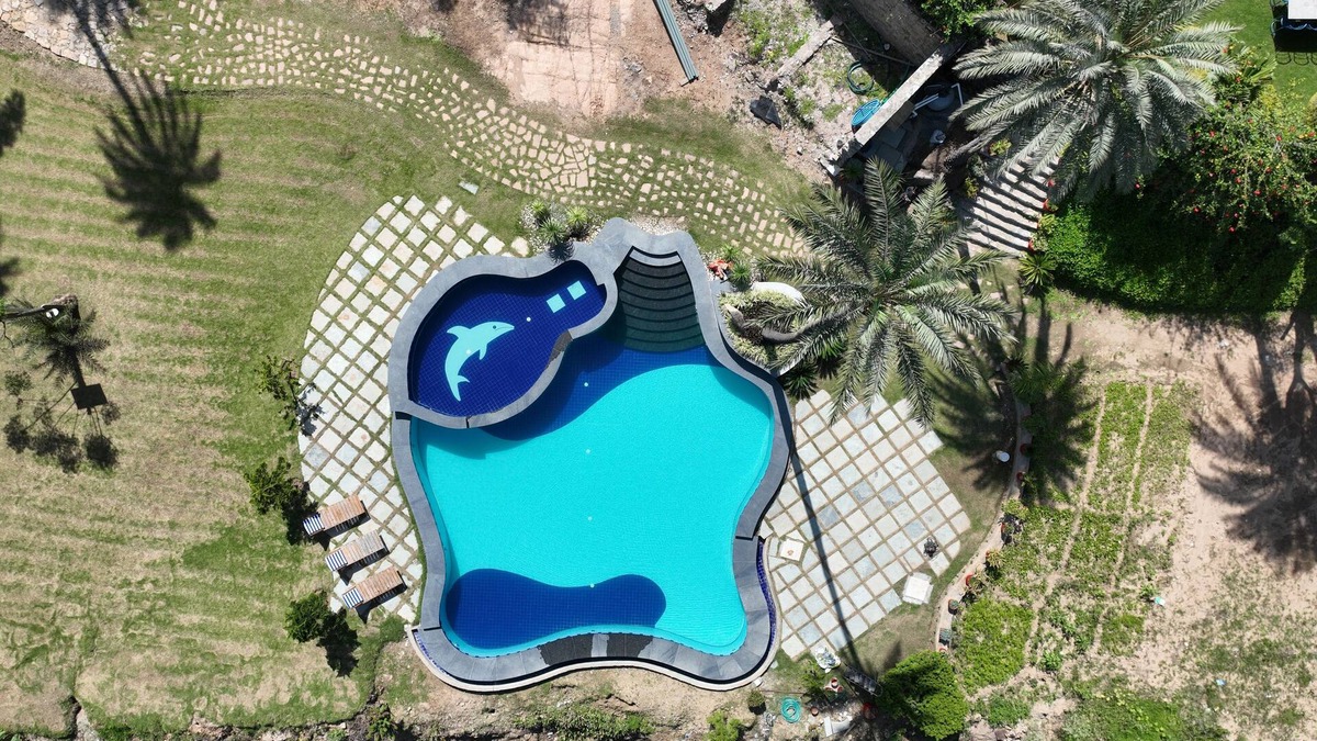 Achal Gadh Hotel | Manwar Garden Resort Mount Abu