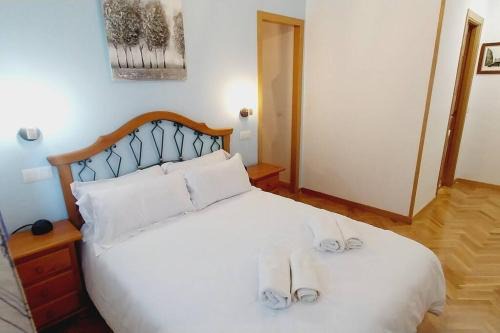 Manzanares el Real Apartment | Manzanares Getaway