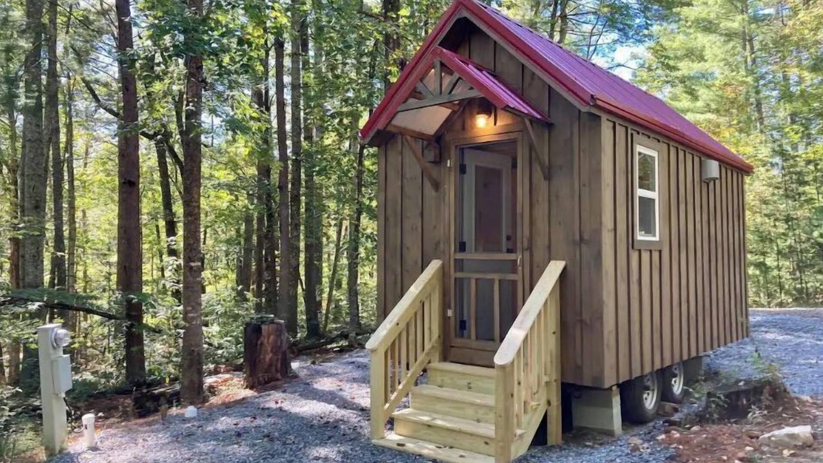 Clarkesville Cabin | Maple Tiny Home at Bleu Canoe Campground