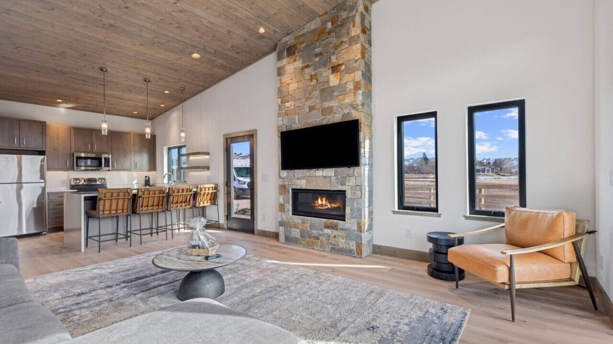 Hamilton Cabin | Mara Luxury Cabin- Aspen