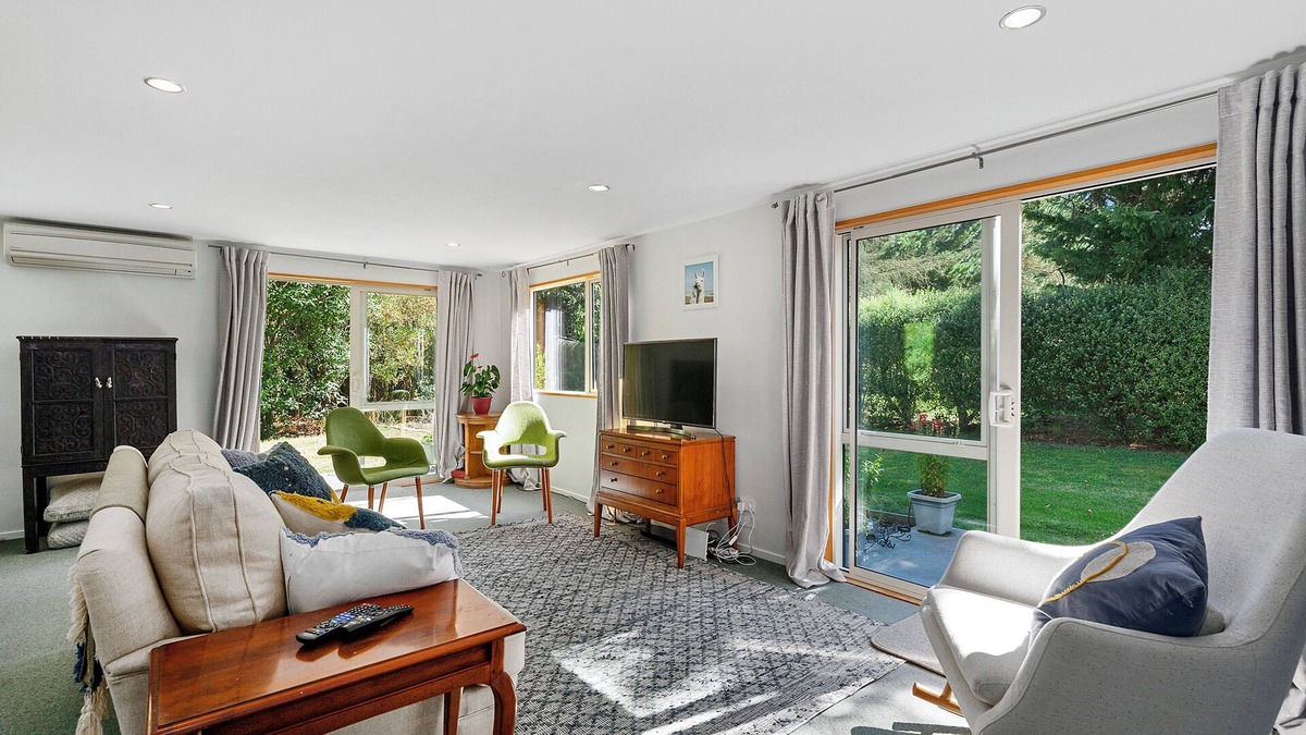 Prebbleton Cottage | MARAMA COTTAGE 2bdrm country charm — home away from home 15 min to CBD