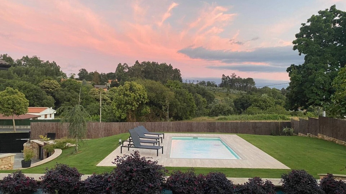 Dorneda House | Maravillosa Casa con Piscina en Oleiros