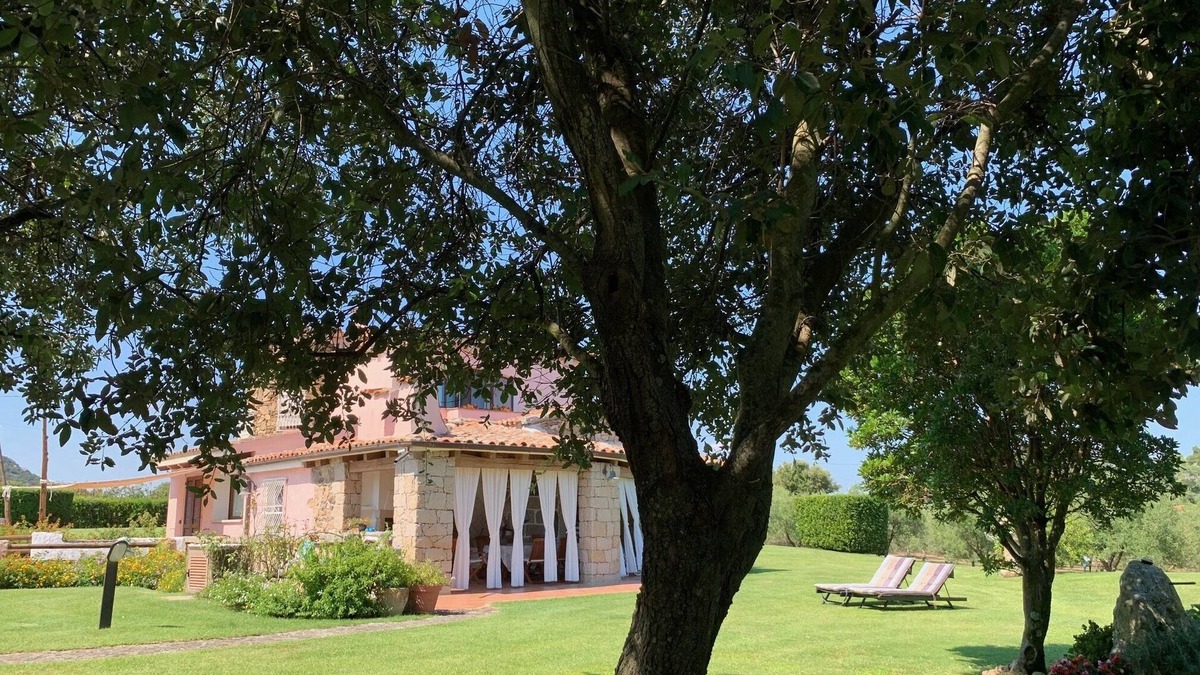 San Pantaleo Villa | Maravillosa Villa en San Pantaleo!